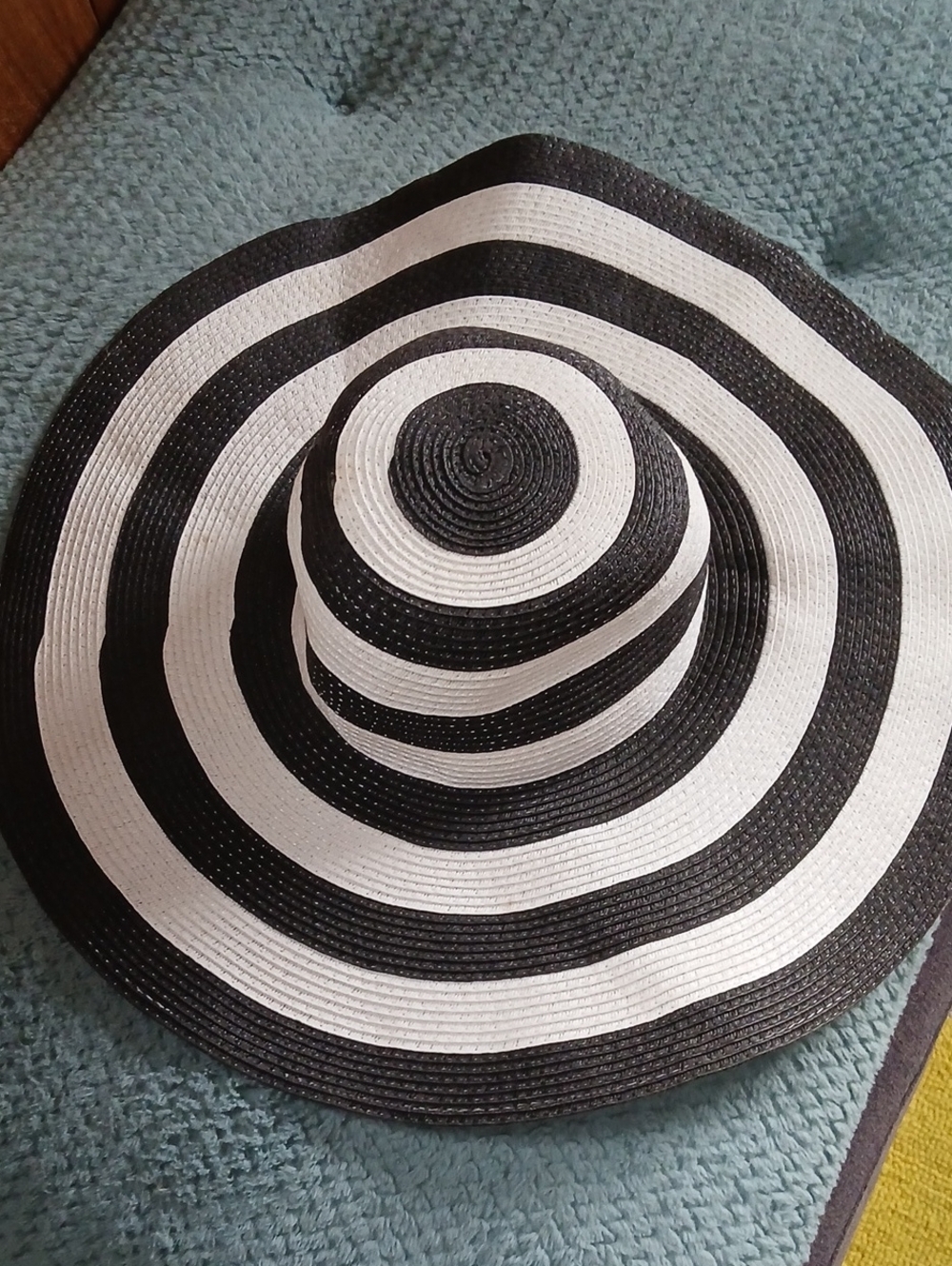 a new day Black and White Striped Wide Brim Sun Hat